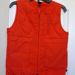 🆕️ All in Motion Boys Quilted Orange Vest NWT Size 10/12